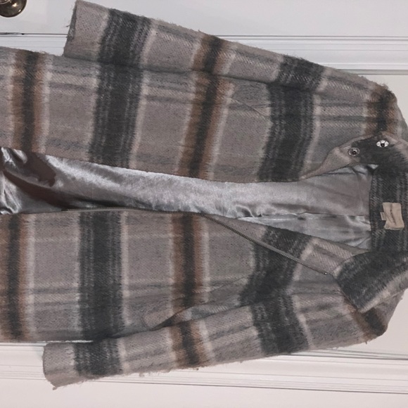 Loft Jacket - Picture 11 of 11